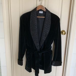 Neiman Marcus Unique Men’s Smoking Jacket Size L